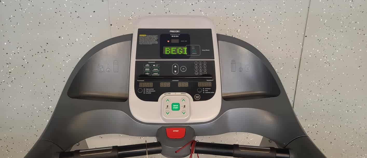 Precor 932i Experience Treadmill - Image 4