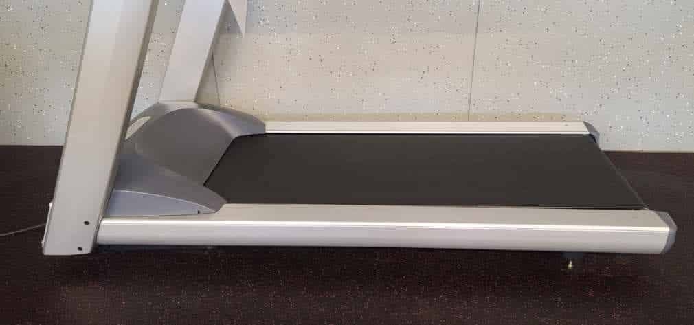 Precor 932i Experience Treadmill - Image 6