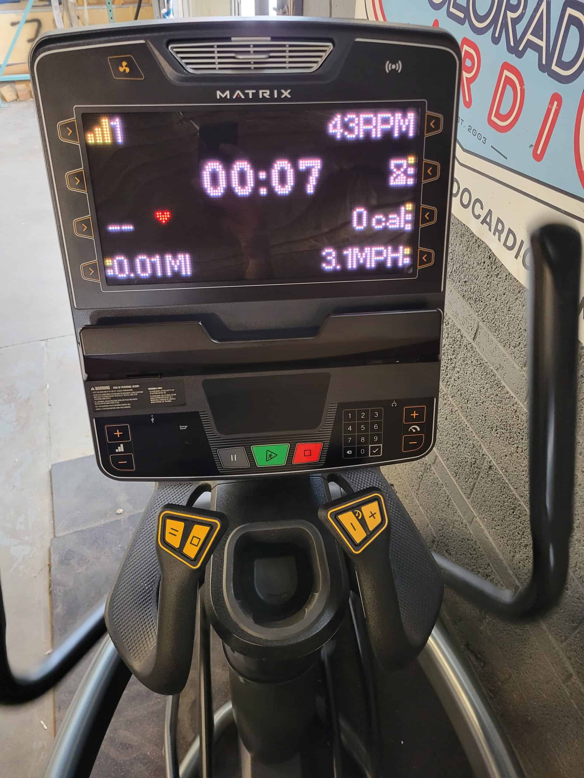Running treadmill display showing workout duration, speed, and heart rate with a Windows-based console. Ideal for cardiac rehab, fitness assessments, or personal training at Colorado Cardio.