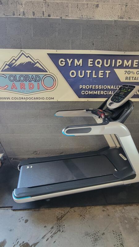 Precor TRM 835 V2 Treadmill with P30 Console - Image 5