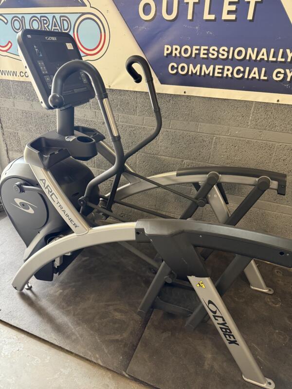 Cybex R Series Total Body Arc Trainer Elliptical - Image 5