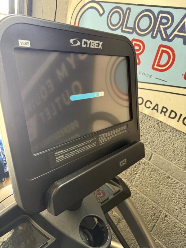 Cybex R Series 70T Arc Trainer – Total Body w/ Discover Screen (Touchscreen) - Image 3