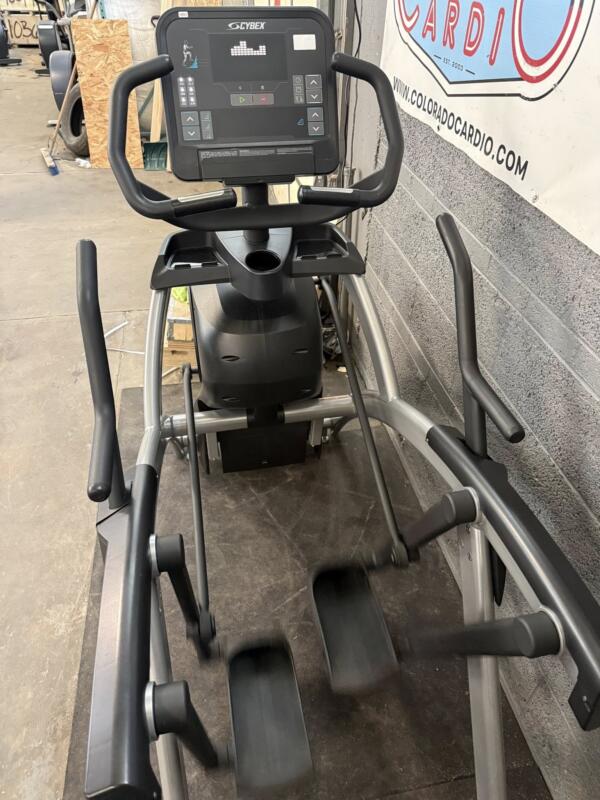 Cybex R Series Lower Body Arc Trainer w/50L Console