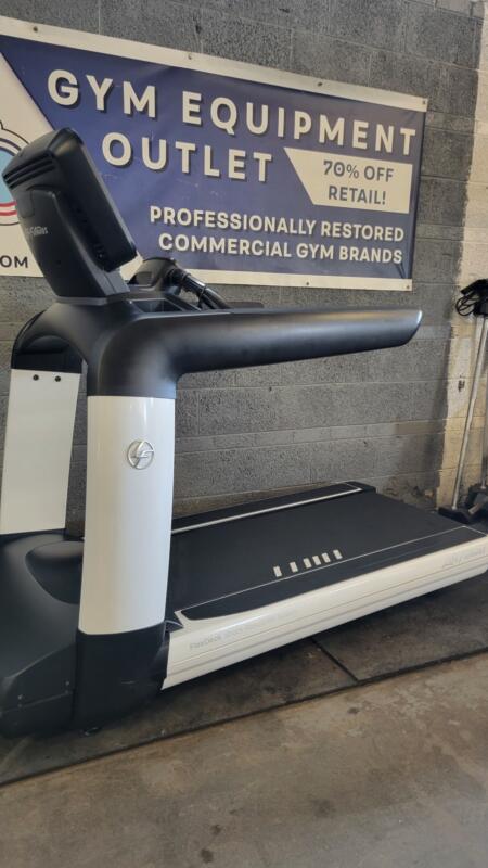 Life Fitness Discover SE3 HD Treadmill (Beautiful Pearl White Finish) - Image 10