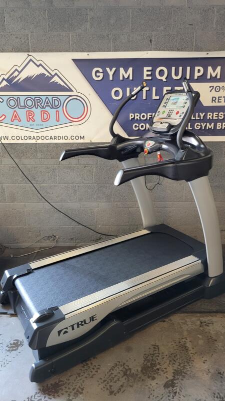 True Fitness Ti1000 Alpine Runner 30% Incline - Image 15