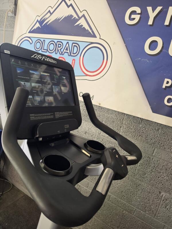 Life Fitness integrity Upright Bike W SE3 Console - Image 7