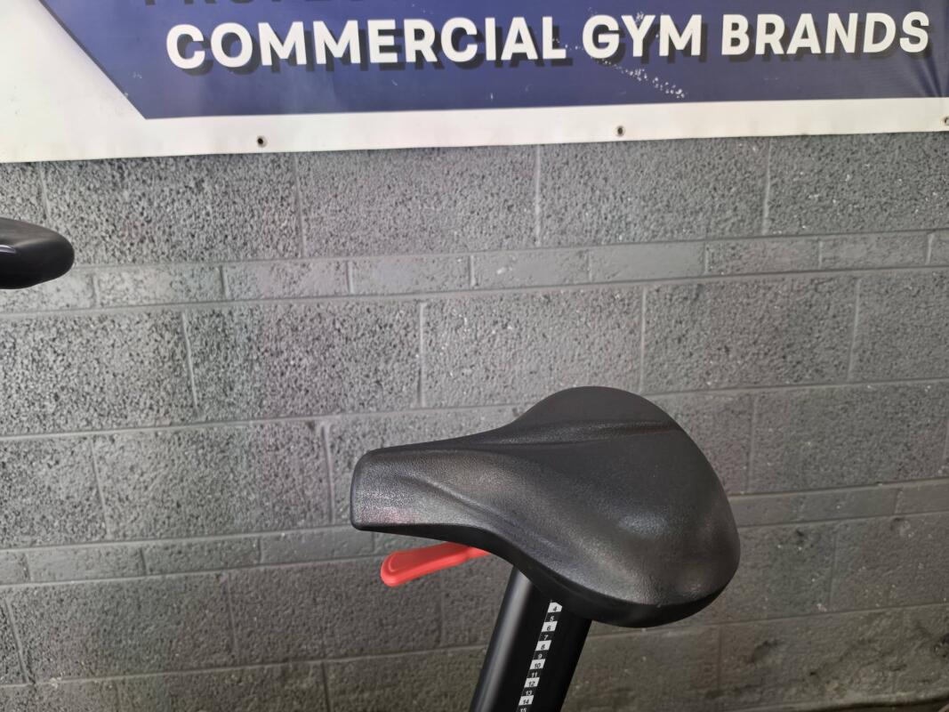 Life Fitness integrity Upright Bike W SE3 Console - Image 8
