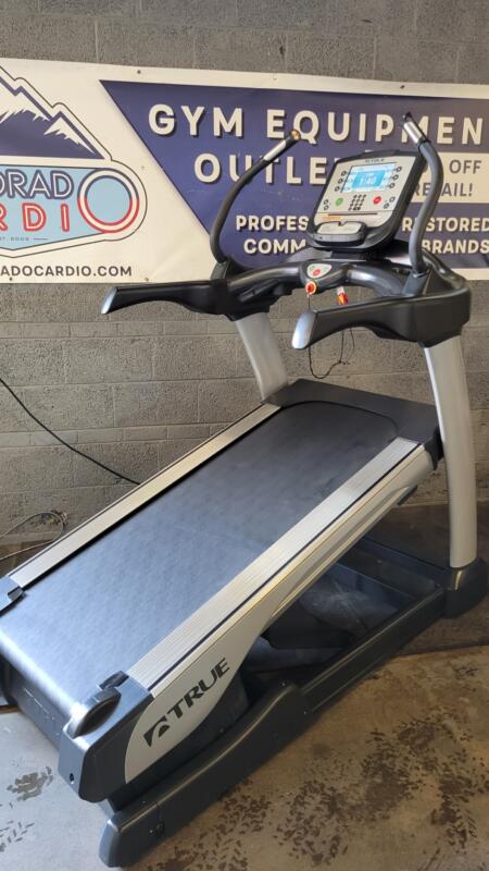 True Fitness Ti1000 Alpine Runner 30% Incline - Image 4